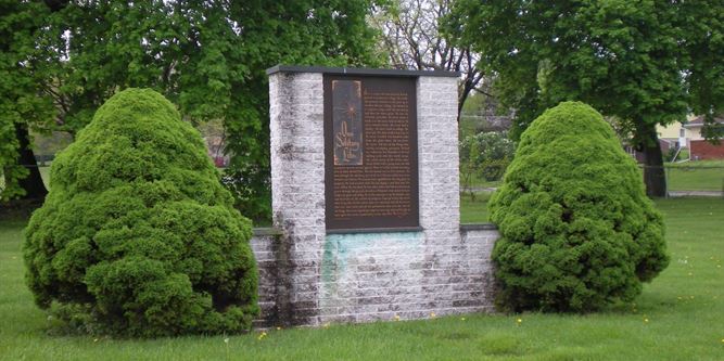 Laurel Cemetery - 3